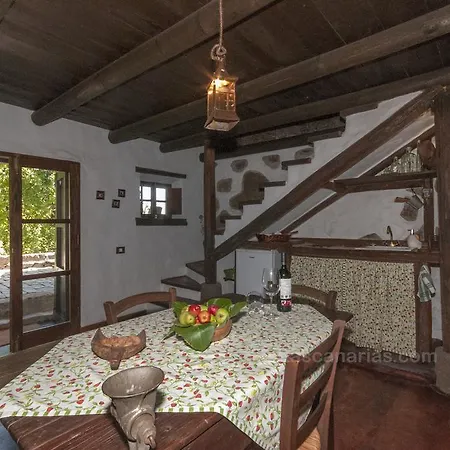 Holiday home Mondonadas